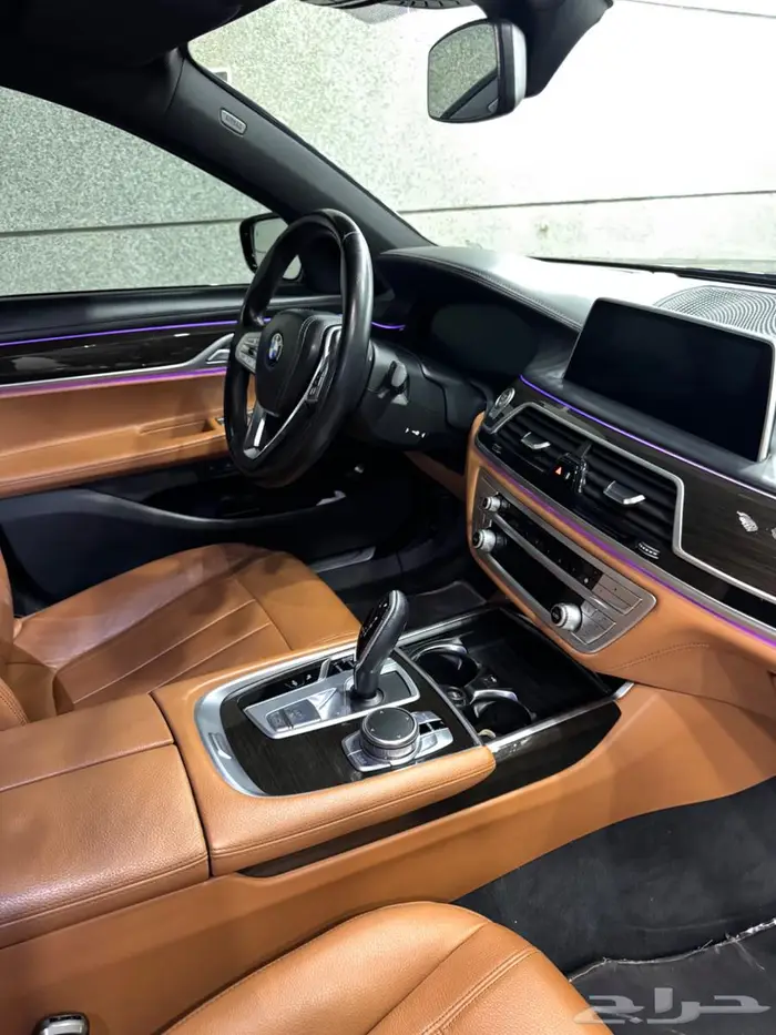 بي ام دبليو 730Li   2022 12