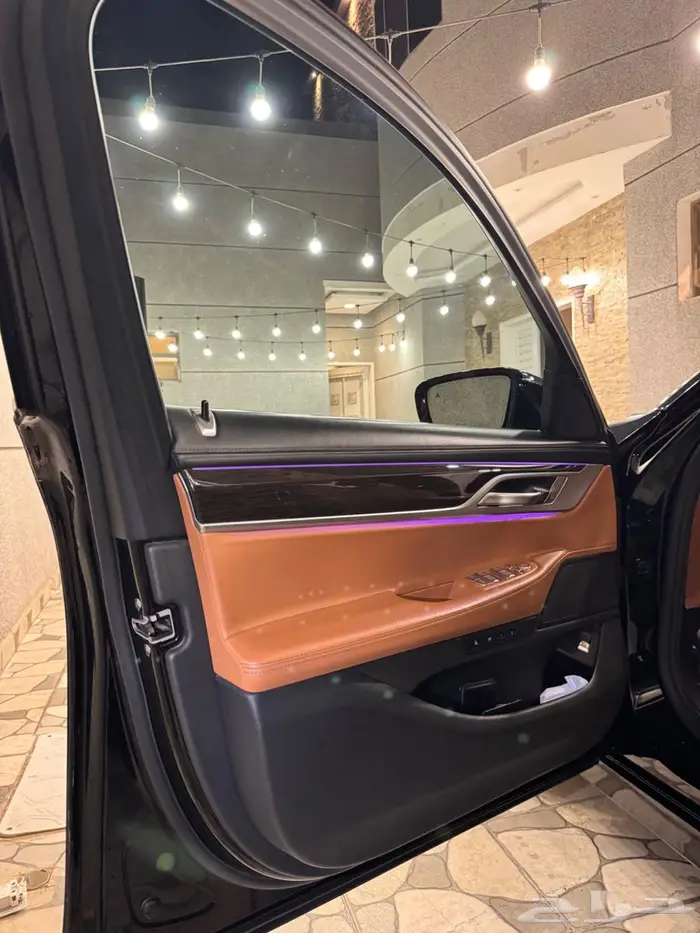 بي ام دبليو 730Li   2022 17