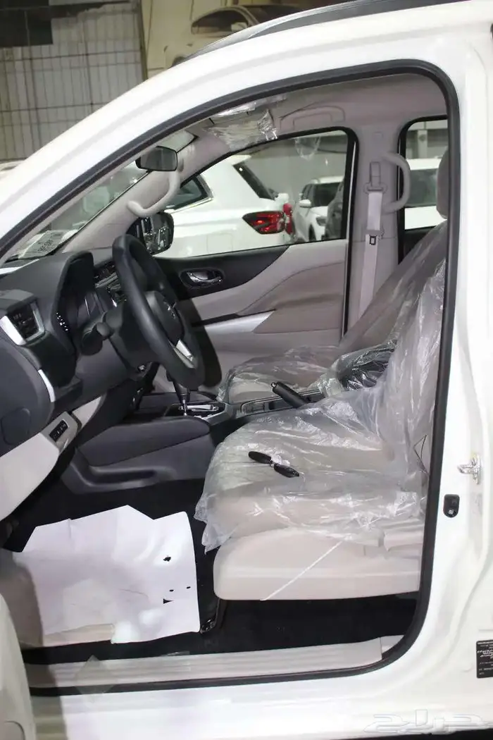 متوفرنيسان اكستيراSE دبل - بدون دبل م 2024 بأقوى عرض 17