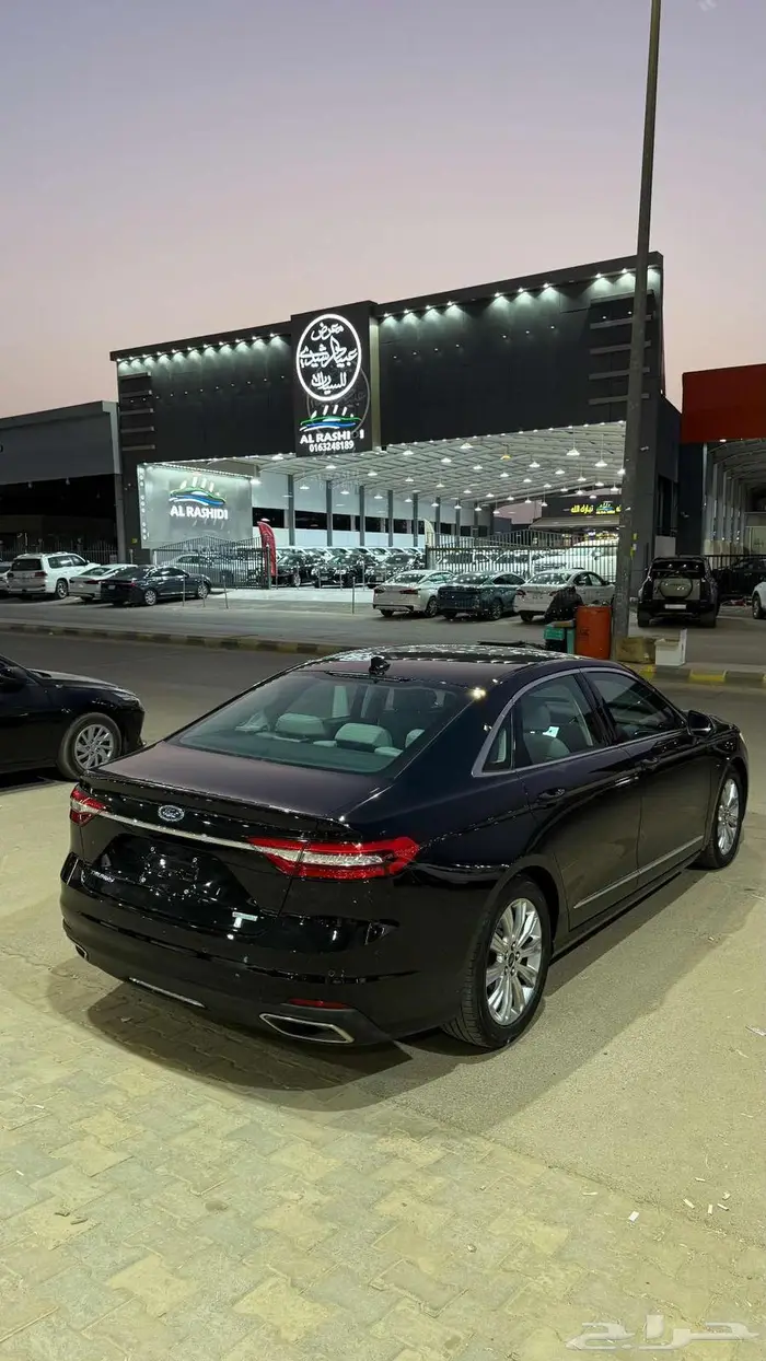 فورد تورس 2022 عداد 53000 استاندر اسود 8