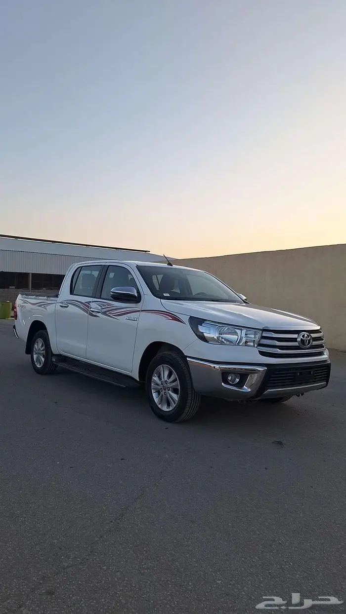 تويوتا هايلكس موديل 2022 وارد الساير 5