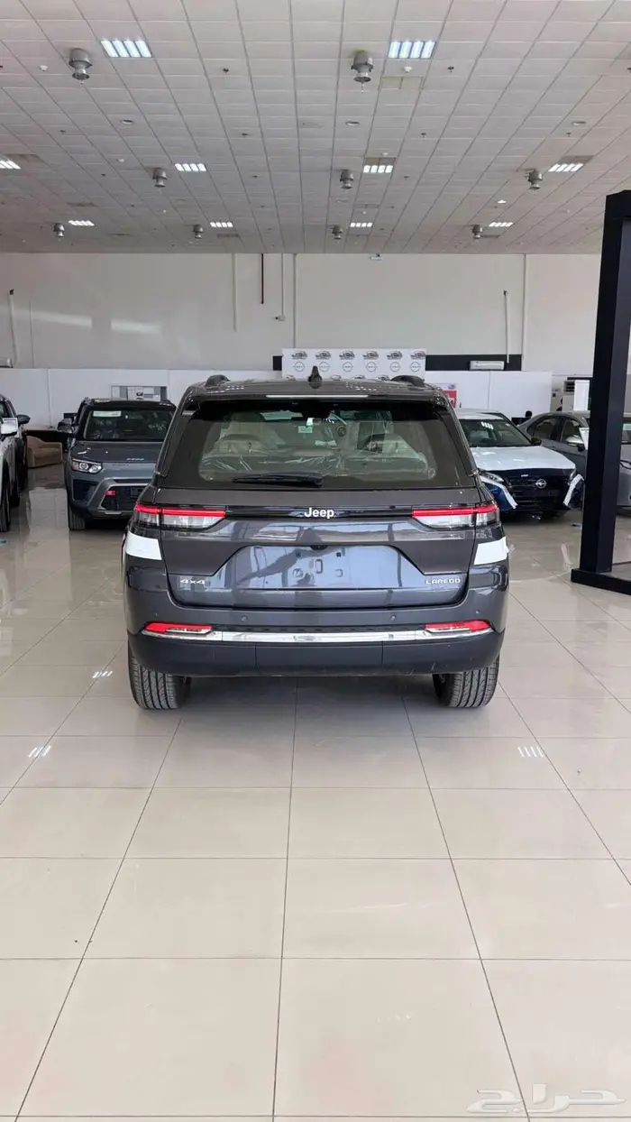 جيب جراند شيروكي لاريدو 2025 8