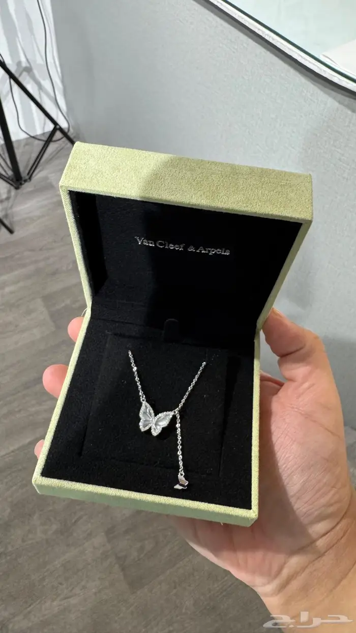 اكسسورات ماركات - كارتير - ديور - شنيل - وكثير 3