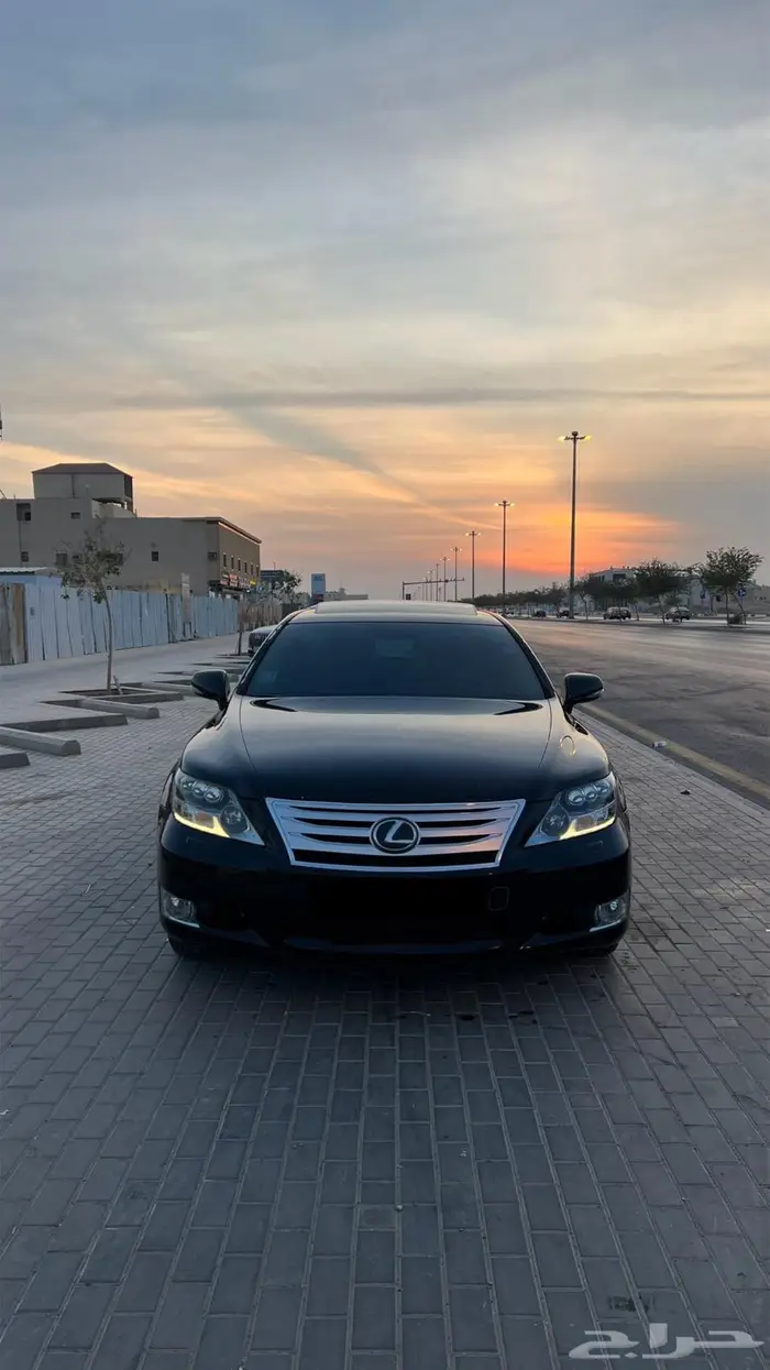 لكزس LS600hl موديل 2010 1