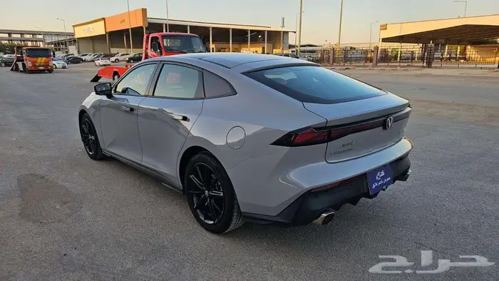 شانجان يوني في UNI-V 2024 5