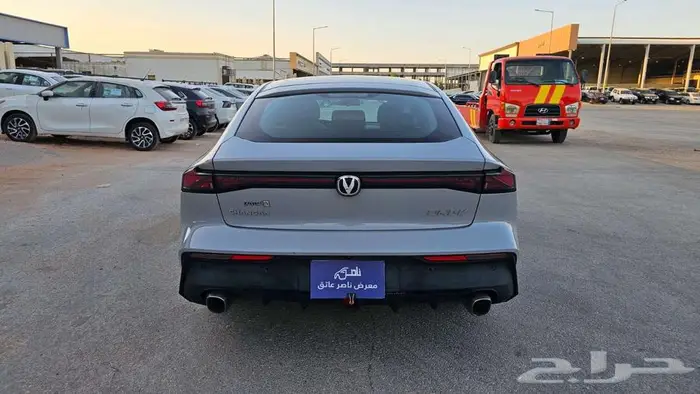 شانجان يوني في UNI-V 2024 4