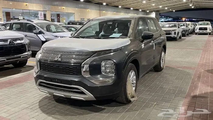 ميتسوبيشي اوتلاندر 7 مقاعد HL بدون دبل موديل 2025 5