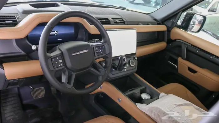 لاندروفر ديفيندر HSE 110XDYNAMIC2026كاش وبالتقسيط الناغي 6