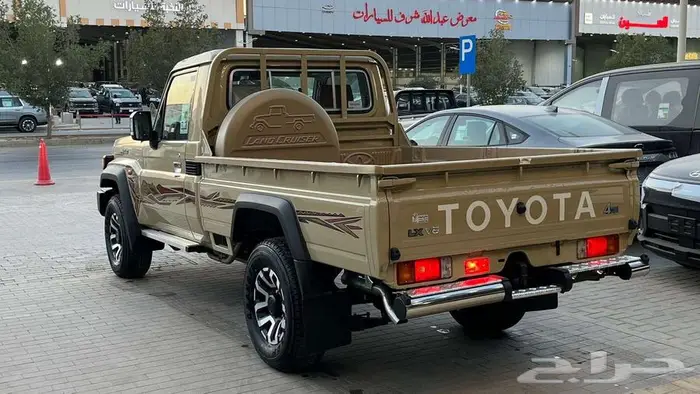 تويوتا شاص اتوماتيك 2025 سعودي فل كامل رفرف بنزين 6