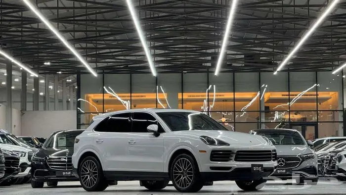 2020 بورش كايين PORSCHE CAYENNE 1