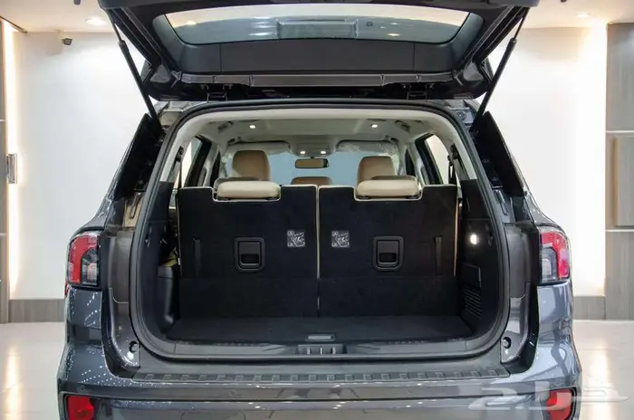 فورد ايفرست XLS موديل 2025 13