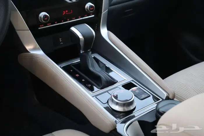 ميتسوبيشي مونتيرو سبورت ستاندر دبل و نص فل 2025 بنزين 21