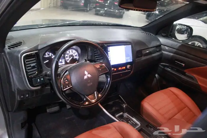 ميتسوبيشي اوتلاندر 2020 رصاصي بطاقة جمركية 44