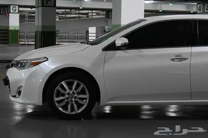 للبيع تويوتا أفالون 2015 6