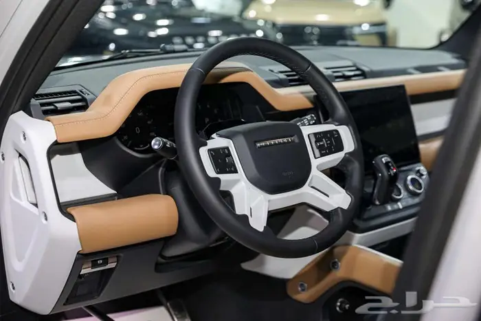 لاند روفر دفيندر 110 SE X-Dynamic V4 موديل 2026 9