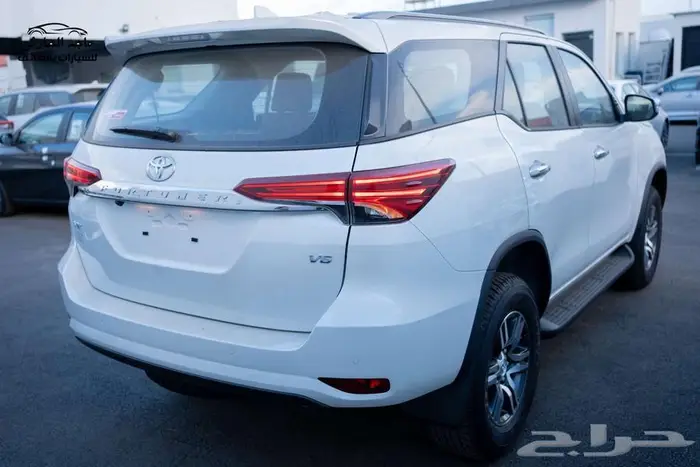 فورتشنر VX1 بنزين 2026 محرك V6 ب165.000 شامل الضريبة 3