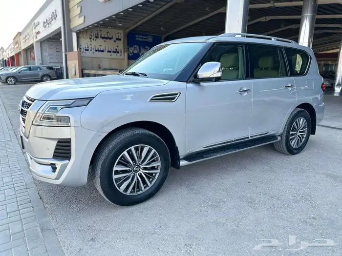 نيسان باترول بلاتنيوم 2020 - 6 سلندر 4