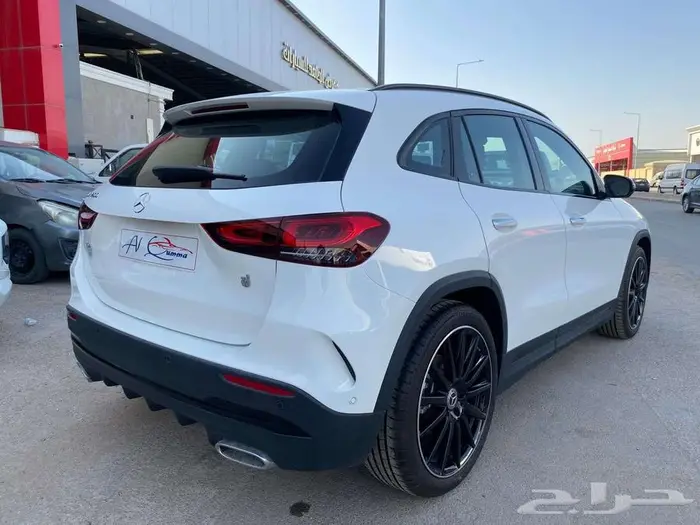 مرسيدس GLA200 جفالي 2023 اصفار 19