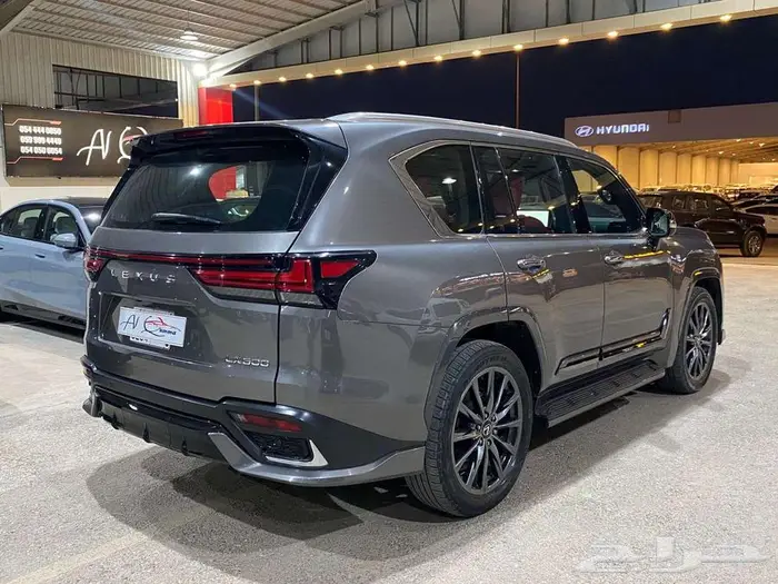 لكزس LX600 F - SPORT 2024 بدي وكاله 16