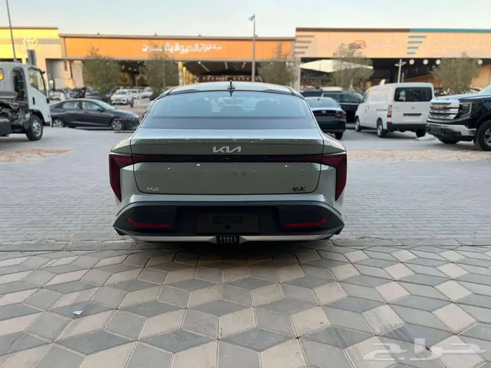 كيا K4 ستاندر ونص فل 2026 كاش وتقسيط 5