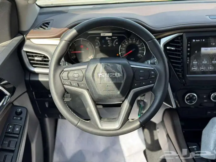 ايسوزو ام يو اكس2024 نص فل( دبل ) بالنقد والتقسيط 20