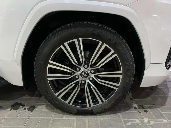 لكزس ال اكس 600 BB 2023 ابيض ماشيه 21000كم 39