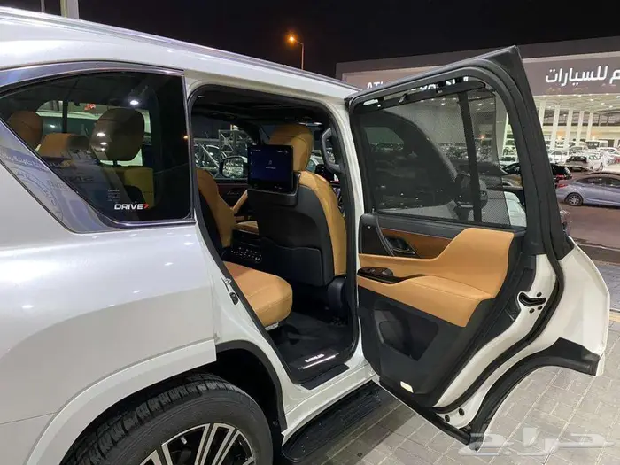 لكزس ال اكس 600 BB 2023 ابيض ماشيه 21000كم 49