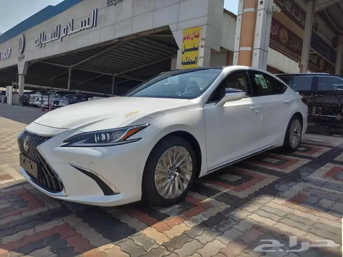لكزس ES 350 موديل 2025 سعودى 5