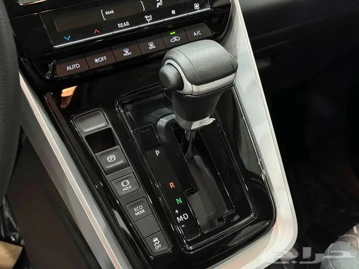 تويوتا اينوفا ستاندر اسود بنزين 2026 اقل سعر 4