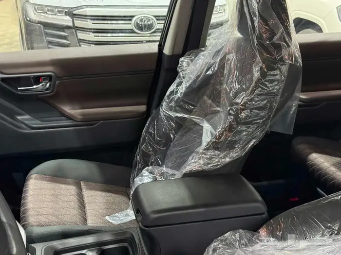 تويوتا اينوفا ستاندر اسود بنزين 2026 اقل سعر 14