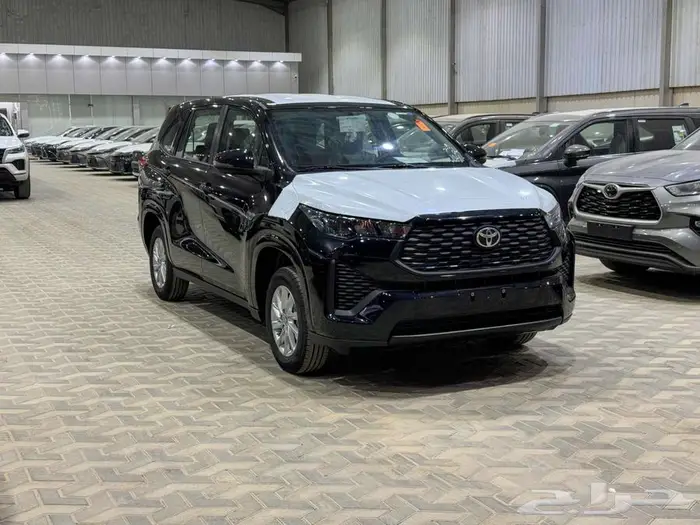 تويوتا اينوفا ستاندر اسود بنزين 2026 اقل سعر 1