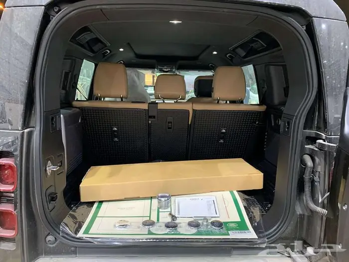 لاندروفر - ديفندر HSE V6 موديل 2025 سعودي 11