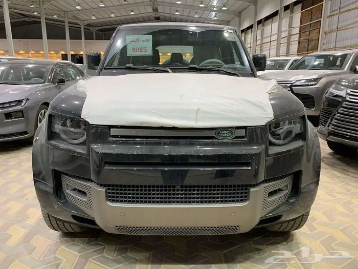 لاندروفر - ديفندر HSE V6 موديل 2025 سعودي 2