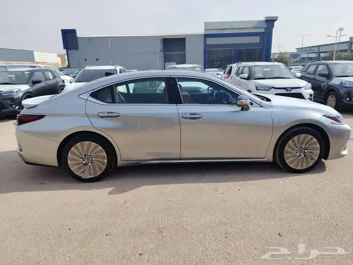 لكزس  ES350 CC الموديل 2025 12