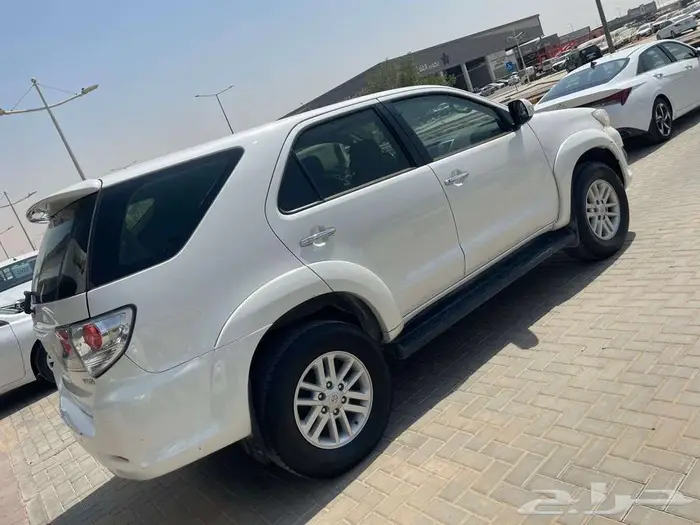 تويوتا فورتشنر 2015 بدون دبل 8