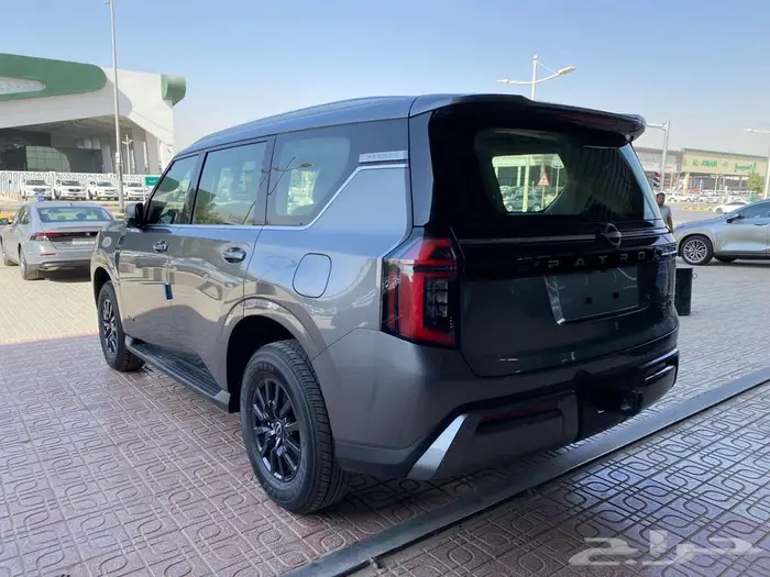 نيسان باترول LE V6T (تيربو) 2025(رمادي) 5