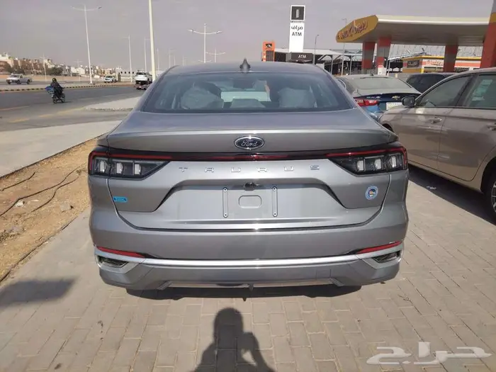 فورد تورس امبيانتي ستاندر 2026 كاش أو اقساط 5