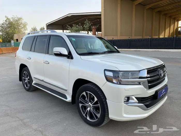 GXR تورنق V8 2020 سعودي نظيف 2