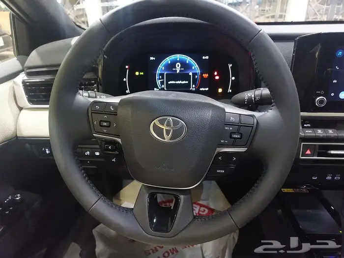 تويوتا كامري LE بنزين 2025 سعودي 4