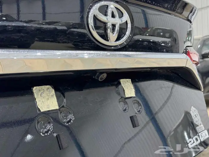 تويوتا كورولا 2.0 جنوط فتحة اسود بنزين 2025 اقل سعر كاش 13