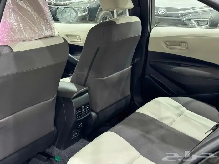 تويوتا كورولا 2.0 جنوط فتحة اسود بنزين 2025 اقل سعر كاش 17