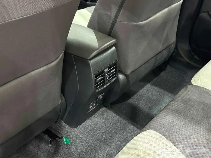 تويوتا كورولا 2.0 جنوط فتحة اسود بنزين 2025 اقل سعر كاش 20