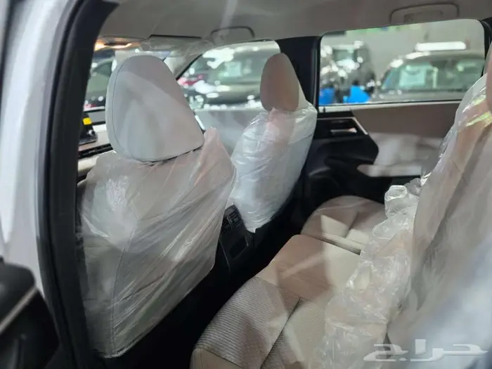 ميتسوبيشي اوتلاندر جميع الفئات 2025 1