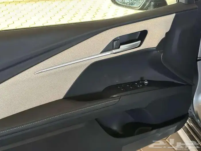 تويوتا كامرى LE بنزين موديل 2025 8