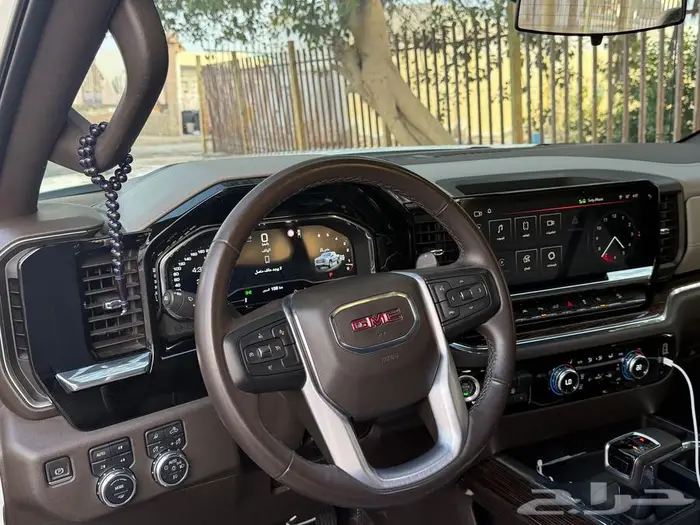 جمس سيرا الفيشن 2023 9