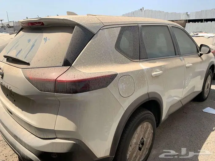 نيسان اكس تريل 5 راكب 2025 بسعر مميز 3