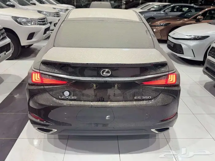 لكزس ES 350 استاندر بريمي فتحة سقف 2025 11