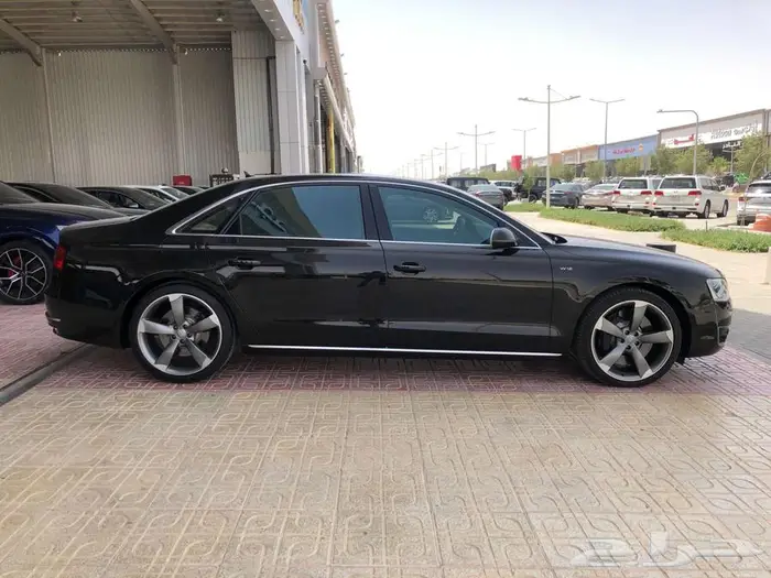 أودي A8 L موديل 2013 اسود 4