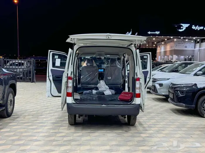 تويوتا لايت اس فان بضاعة ابيض بنزين 2025 خصم خاص 19