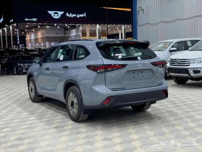تويوتا هايلاندر دبل بلاك اديشن رصاصي هايبرد 2025 اقل سعر 15